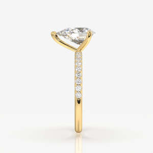 Bague en or 14 carats avec pavé de diamants moissanite et coupe poire élégante - Product Image 4