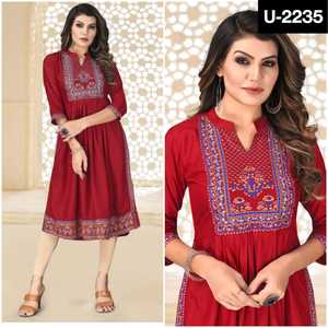 Rayonne de style ethnique à la mode avec impression en feuille d'aluminium et travail en miroir Kurtis fantaisie de grande taille pour les femmes indiennes et pakistanaises - Product Image 5