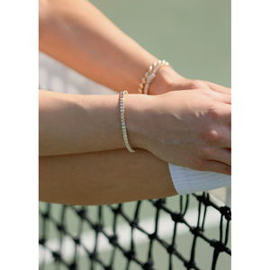 Pulsera de tenis Venus Fashion con elegante diseño de bisel - Product Image 5