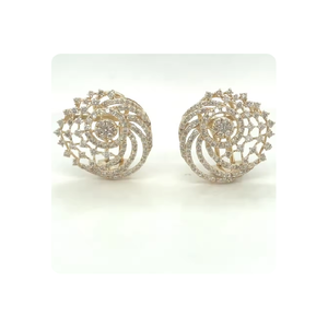 Elegantes pendientes de diamantes naturales para bodas y compromiso Diseños de oro de moda para joyería nupcial de la India - Product Image 6