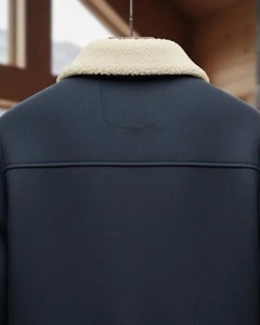 Chaqueta Bomber de Lana Azul Marino para Hombre, Abrigo de Invierno Hecho a Mano con Cuello de Borrego Blanco, de la Marca Champ King - Product Image 4