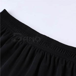 Uniforme de fútbol cómodo de alta calidad con logotipo personalizado El mejor uniforme de fútbol de tela para jóvenes - Product Image 4