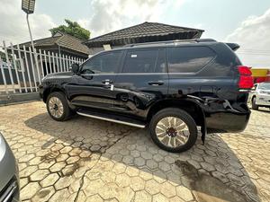 Toyota Prado VXR Usado 2023 - Product Image 3