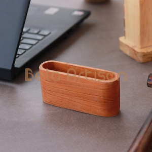 Porta Menús de Mesa Pequeños de Madera, Porta Tarjetas y Postales con Base Acrílica, Grabado Elegante para Decoración de Fiestas - Product Image 4