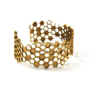 Anneaux de serviette en métal de qualité supérieure plaqués or de haute qualité, avec des boules argentées brillantes et polies, aspect attrayant, à prix impressionnant - Product Image 5