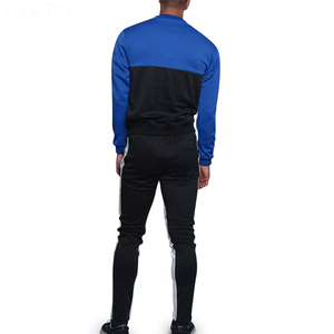 Vente en gros de survêtements de ville légers pour hommes, vêtements de jogging de qualité supérieure avec logo et design personnalisés - Product Image 2