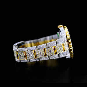 Mejor Venta de lujo reloj de acero inoxidable de cuarzo diamante Iced out VVS Clarity Moissanite tachonado estilo Hip Hop para la Nueva Era - Product Image 3