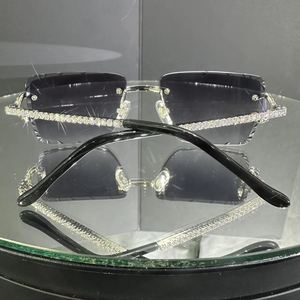 Gafas de Sol Cuadradas Sin Montura de Lujo, Lentes Degradadas Negras, Patillas con Eslabones Ovalados, Protección UV, Unisex - Product Image 4