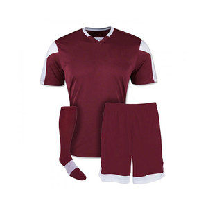 Tenue de football, vêtements d'équipe, taille personnalisée, uniforme de football en matériau durable - Product Image 3