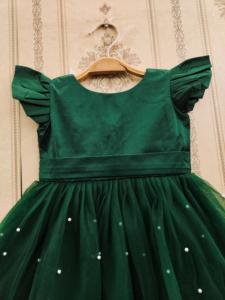 Vestido de Fiesta para Niñas Shoryam Fashion, Verde, Completamente Cosido, con Corpiño de Satén Sólido, Falda de Tul con Detalles de Perlas, Largo hasta la Rodilla - Product Image 3