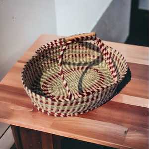 Venta de fábrica hecho a mano Sabai hierba cesta de frutas pequeña cesta tejida de frutas y verduras con asas - Product Image 6