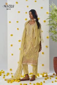 Festive Kurti Pant Co-ord Premium Silk Blend Léger pour Puja - Product Image 4