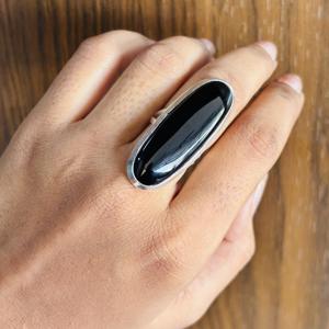 แหวนเงินชุบประดับพลอยออนิกซ์ดำธรรมชาติคุณภาพสูง แหวนแฟชั่นพลอยทองเหลืองขายส่ง เครื่องประดับกันน้ำ - Product Image 4