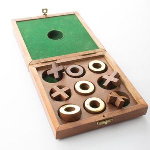 Jeu de Tic Tac Toe en bois offrant un plaisir infini, un jeu compétitif et une valeur décorative élégante pour chaque maison - Product Image 4