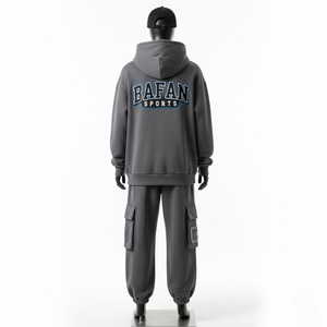 Chándal de gran tamaño para mujer 330GSM tela de lana de algodón bordado personalizado Logo Cargo Joggers conjunto con capucha chándales de talla grande - Product Image 2