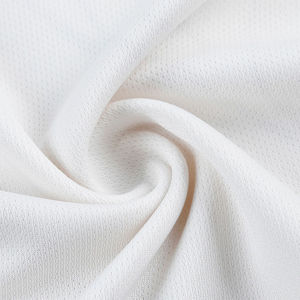 Elegantes uniformes de fútbol con tela transpirable de colores llamativos y ajuste atlético que garantizan que los jugadores se vean nítidos y se sientan bien en el juego - Product Image 6