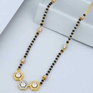Collier Solitaire Mangalsutra pour Femme, Bijou Indien Traditionnel Élégant, Accessoire de Mode Nuptiale, Cadeau - Product Image 3