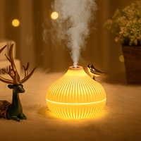 Humidificateur de bureau alimenté par USB, réservoir d'eau de 300 ml, humidificateur ultrasonique à brume froide avec fonctionnement silencieux, lumière ambiante pour la maison