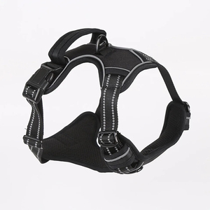 Harnais robuste réglable avec sangle de poitrine, intérieur doux, ajustement confortable pour les tailles grandes, moyennes et petites, utilisation en extérieur - Product Image 1