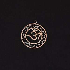 36x36MM จี้ทองเหลืองชุบทองนูนแบบวินเทจ - Product Image 2