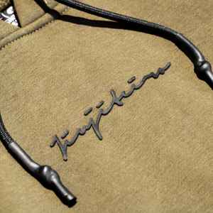 Hombres Pro Signature Hoodie Olive Heavyweight 100% algodón Relaxed Fit 3D Rubber Logo con cordones con punta de cera - Product Image 6