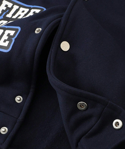 Veste universitaire unisexe classique vêtements d'extérieur chauds de bombardier de baseball pour l'équipe d'université d'école ou la mode décontractée quotidienne - Product Image 6