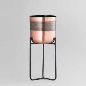 <b>White</b> Powder Coated Metal Flower Planter Home and <b>Outdoor</b> Decoration Luxury Planters Metal Vase with Stand Base - Product Image 5