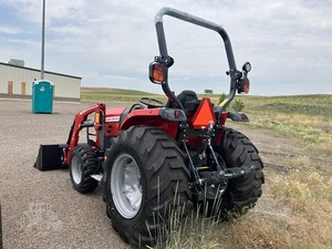 Tractor Massey Ferguson 1835M 4WD 2023 - Product Image 2