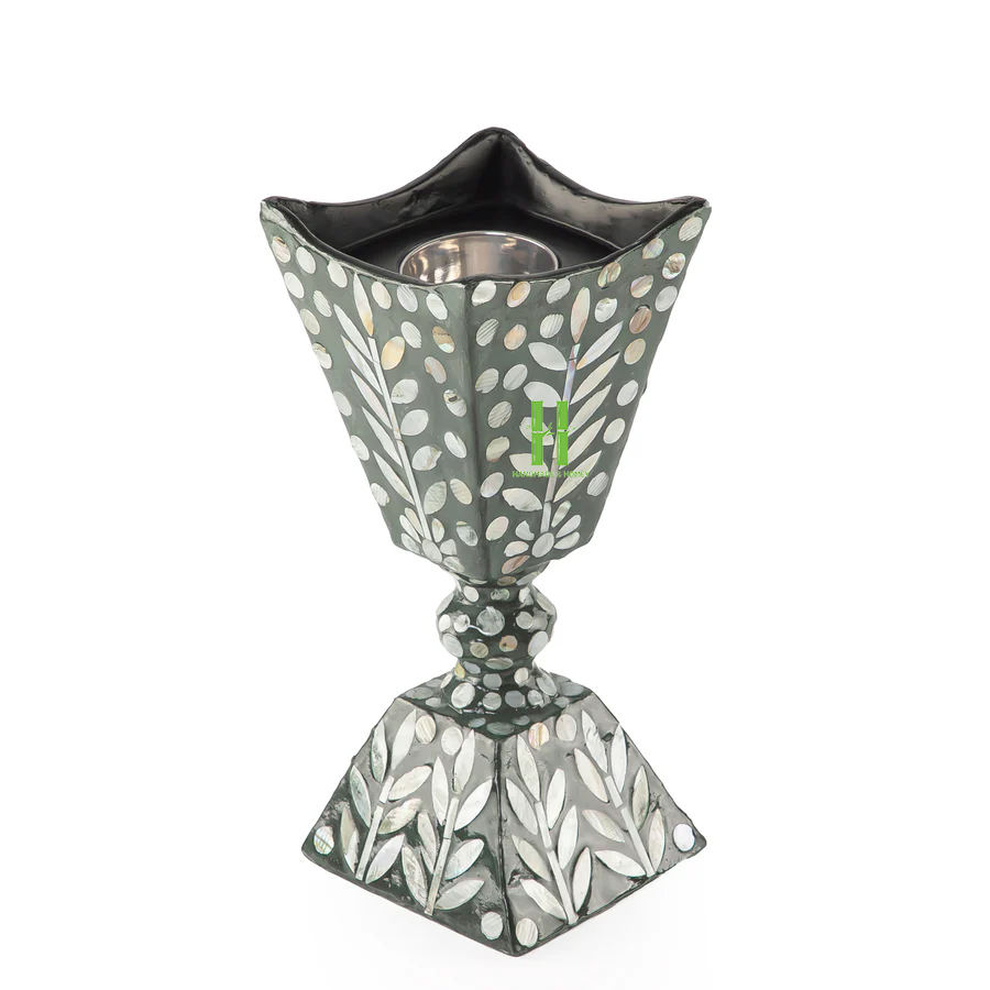 สีเขียวอ่อน