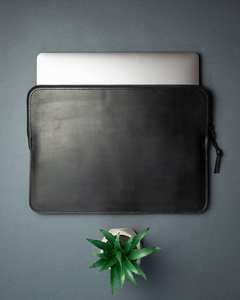 Housse de protection pour ordinateur portable et organiseur de dossiers en cuir véritable professionnel avec couleur et marque personnalisées LLS-0007B - Product Image 1