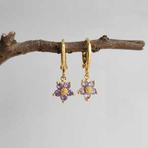 Boucles d'oreilles pendantes en améthyste naturelle, argent sterling, motif floral, bijoux floraux délicats, qualité supérieure, cadeau pour elle - Product Image 1