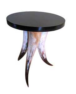 Tabouret en corne naturelle fait main avec structure en bois de qualité supérieure pour collection de décoration intérieure de luxe par CRAFT ZONE EXPORT - Product Image 1