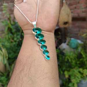 Déclaration pendentif en argent 925 avec 6 pierres à facettes en quartz vert bijoux en pierres précieuses ovales verticales faits à la main pour les femmes en gros - Product Image 4