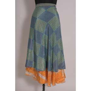 กระโปรงส่าหรีโบฮีเมียนวินเทจผ้าไหมอินเดียแบบสองชั้นสำหรับผู้หญิง - Product Image 1