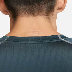 Logo personnalisé MMA Rash Guard Prix de gros MMA Rash Guard Fitness Wear MMA Rash Guard à vendre en ligne - Product Image 4