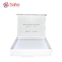 Petite boîte-cadeau magnétique avec logo laminé Boîte d'expédition d'emballage en papier dur blanc en carton écologique