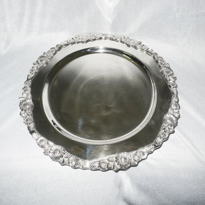 Assiette de présentation en métal coloré en vrac en gros dans toutes les tailles assiettes de vaisselle assiettes de service pour restaurant hôtel fête et cadeaux - Product Image 3