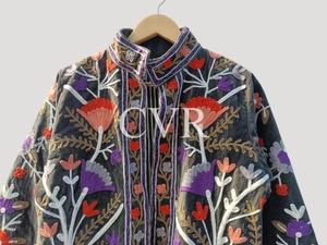 Abrigo de Terciopelo con Bordado Floral a Mano, Cuello Mandarín, Manga Tres Cuartos, Talla Grande, Ropa de Invierno para Mujer - Product Image 3
