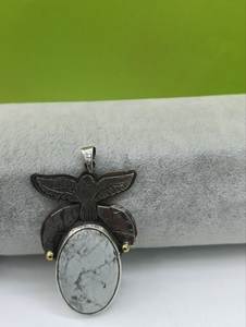 Collar Hecho a Mano con Colgante de Plata de Ley 925 y Turquesa, Diseño Animal, Águila, Lobo, León, Piedra Natural - Product Image 5