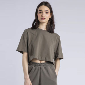 Camiseta corta de gran tamaño para mujer, suministro directo de fábrica, a la venta, precios razonables, Camiseta corta para mujer de calidad superior en varios colores - Product Image 1