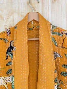Chaqueta de invierno bohemia de moda, abrigo de estilo Kimono Kantha de jungla amarilla, abrigo frontal abierto, regalo para los seres queridos, chaqueta con estampado de animales - Product Image 2
