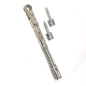 เครื่องมือผ่าตัดเครื่องมือทันตกรรมประแจแรงบิดของรากฟันเทียมทำจากสเตนเลสสตีลได้รับความนิยมสูงสุดออกแบบมาเพื่อความแม่นยำและทนทาน - Product Image 2