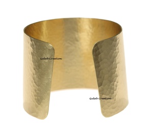 2025 nueva llegada brazalete de oro esterlina martillado para damas moda en último diseño joyería de moda - Product Image 3