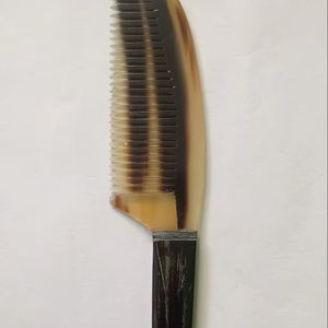 100% peine de cuerno de búfalo Natural dientes finos masaje antiestático mango grueso salón ecológico uso doméstico precio al por mayor - Product Image 1