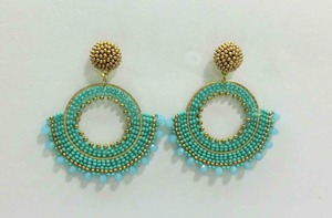 Pendiente de cuentas de cristal hecho a medida en varios colores y patrones ideal para tiendas de accesorios de moda para reventa - Product Image 5