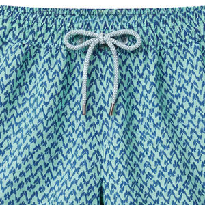 Shorts de Baño Reciclados para Hombre, Diseño Inspirado en Loros Verdes, Secado Rápido, con Cintura Elástica, Cordón y Bolsillos - Product Image 6