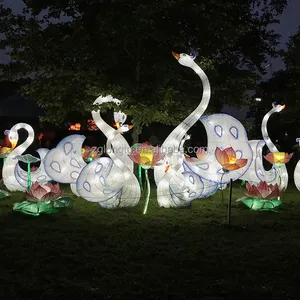 Chinees Nieuwjaar Groot Lichtontwerp Gloeiend Licht Display Lantaarn Festival Zwanenlantaarn