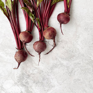 Remolacha roja: verdura de uso común de gran venta, rica en nutrientes esenciales, hierro, fósforo y potasio - Product Image 4