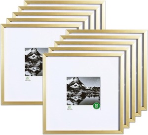 Cadre photo en métal au design classique avec finition en nickel poli conçu pour présenter des photographies de mariage ou d'anniversaire - Product Image 5