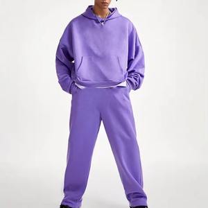 Conjunto Deportivo de Invierno Unisex Personalizado con Sudadera con Capucha y Pantalones Deportivos, Envío Aéreo - Product Image 1